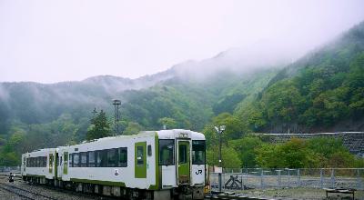 Hiraizumi Chuson-ji Konjiki-do Golden Hall Iwate Japan — Geibikei Gorge limestone boat Morioka wanko soba