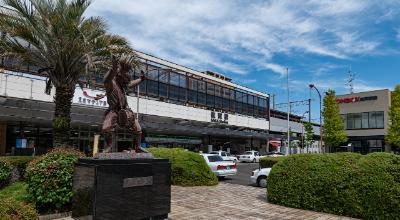 Arita porcelain kiln Saga Japan — Yoshinogari Yayoi ruins hot air balloon festival Imari ware